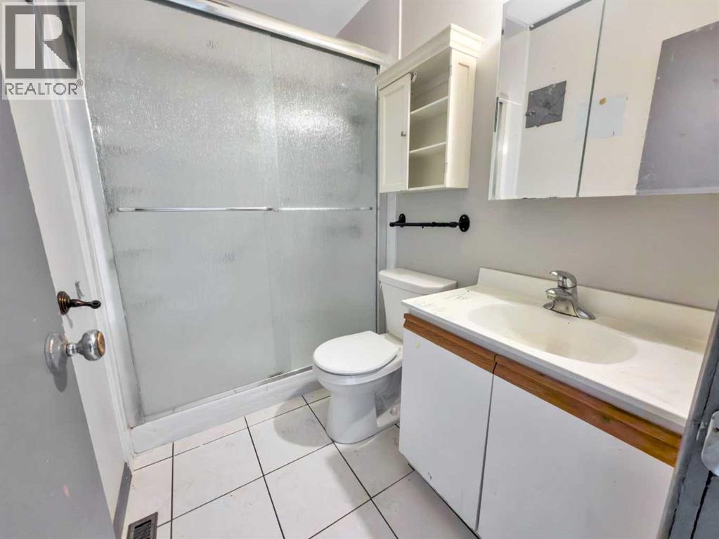 4939, 49 Street, Rocky Mountain House, Alberta  T4T 1C1 - Photo 5 - A2340658