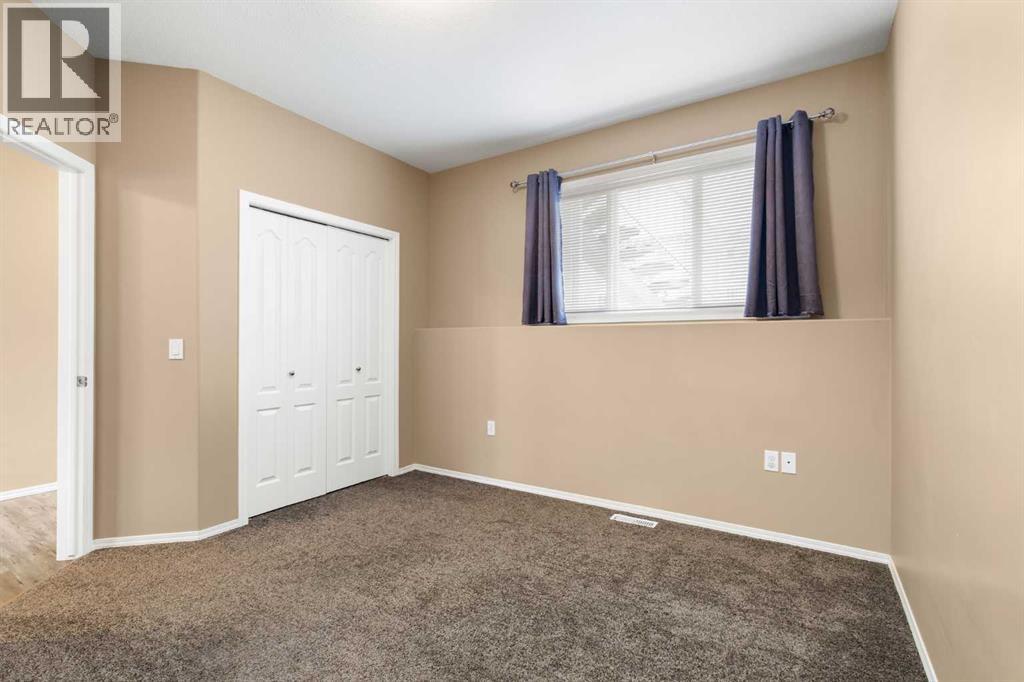 94 Somerset Lane Se, Medicine Hat, Alberta  T1B 0E8 - Photo 21 - A2345238