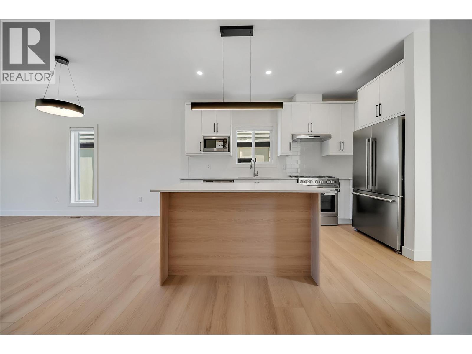 4601 97th Street Unit# 5, Osoyoos, British Columbia  V0H 1V1 - Photo 6 - 10401101