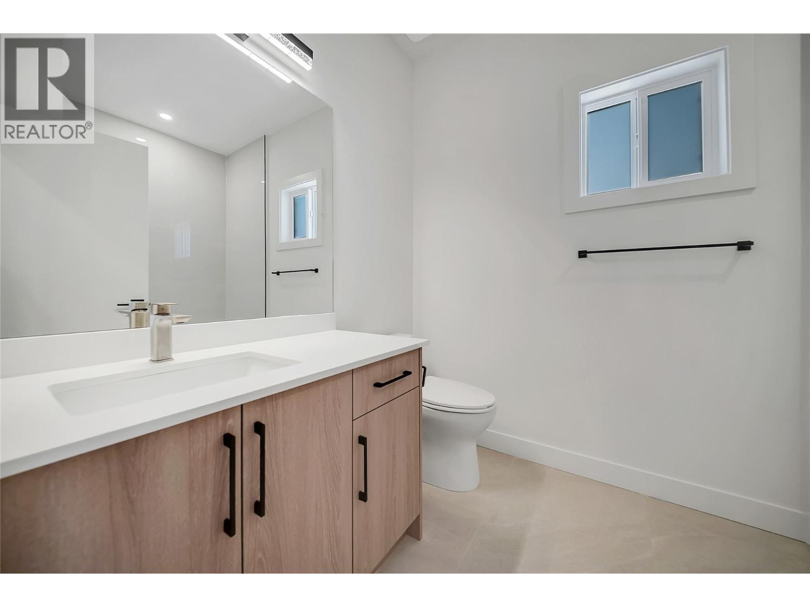 4601 97th Street Unit# 5, Osoyoos, British Columbia  V0H 1V1 - Photo 23 - 10401101