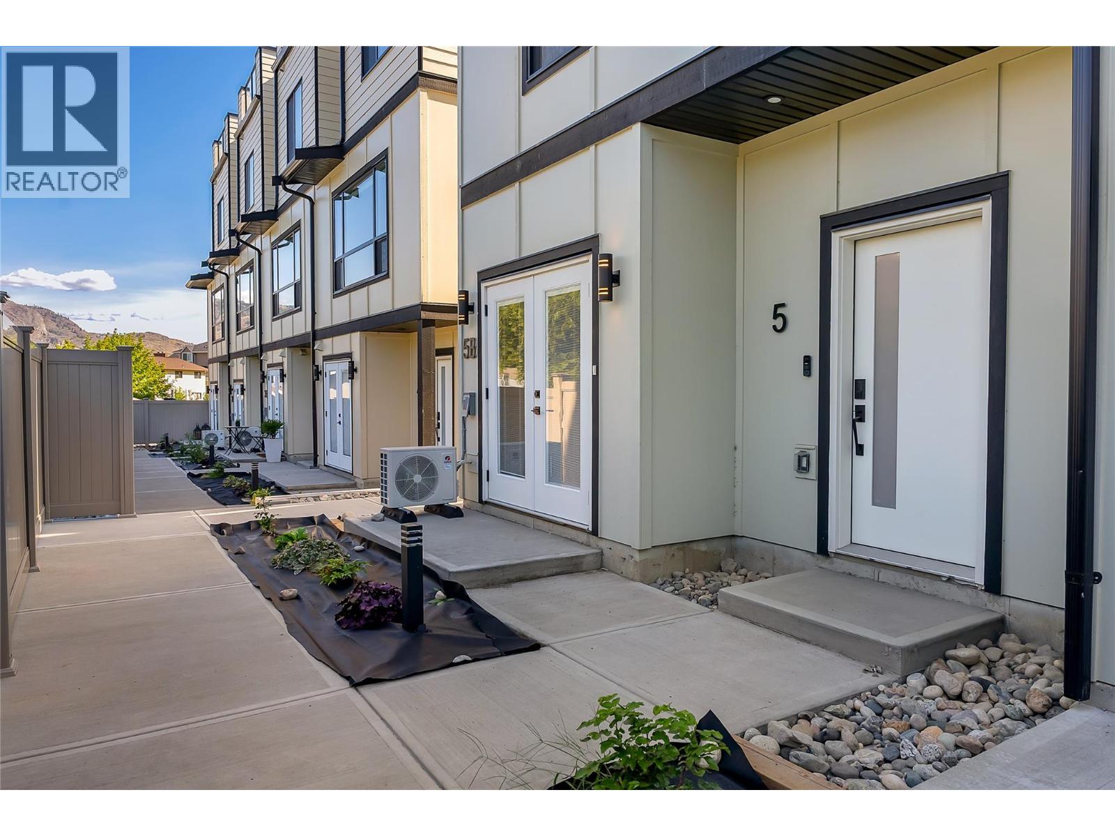 4601 97th Street Unit# 5, Osoyoos, British Columbia  V0H 1V1 - Photo 5 - 10401101