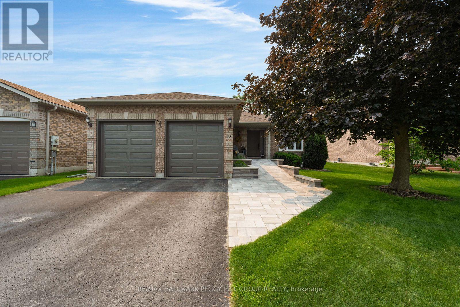 43 NICKLAUS DRIVE, Barrie, Ontario