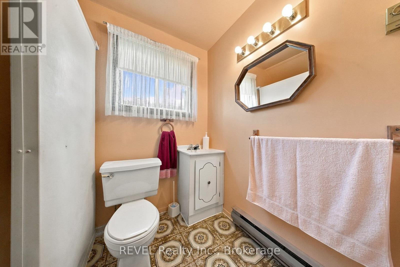 123 Ardwick Street, Whitby (Blue Grass Meadows), Ontario  L1N 8A2 - Photo 23 - E13795204