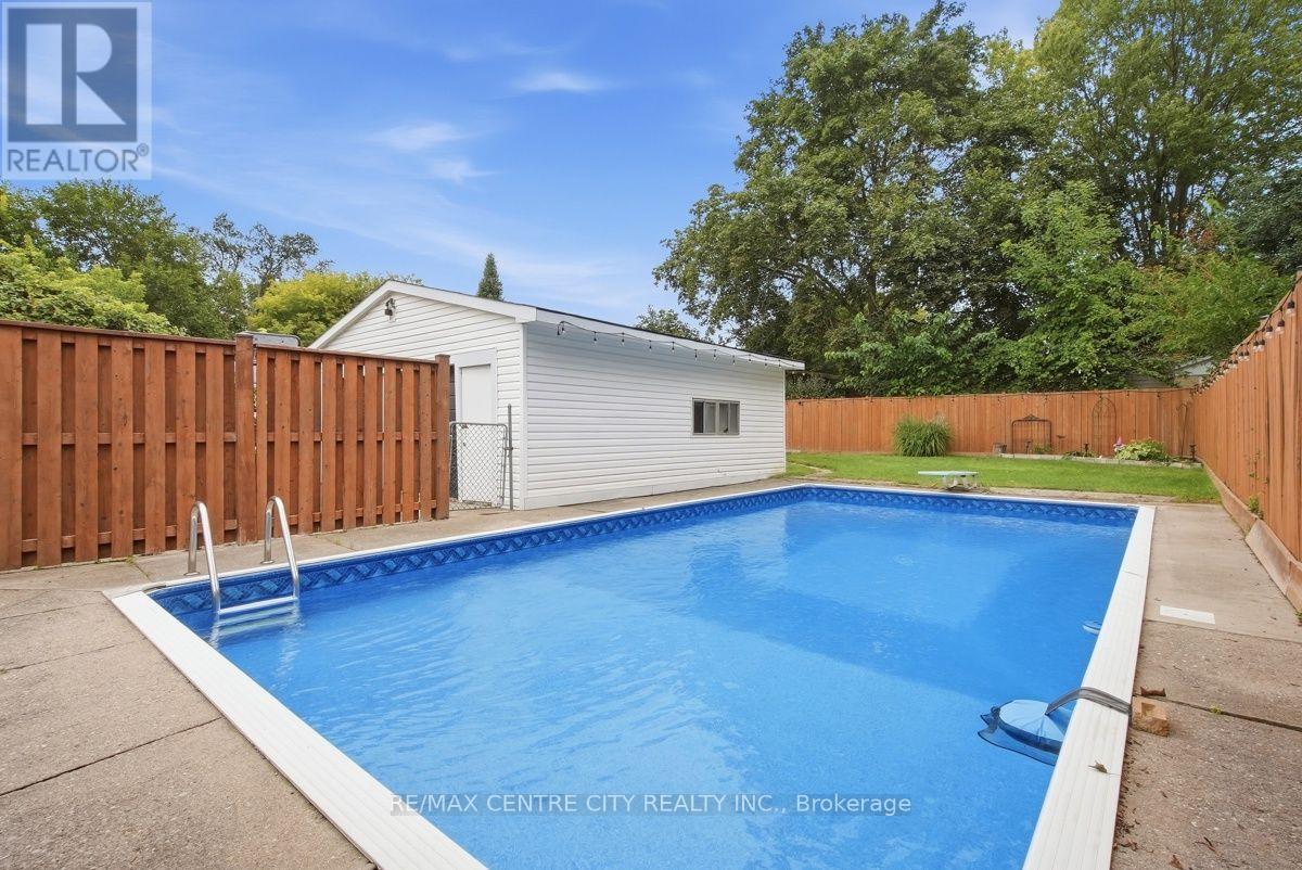 1570 Hansuld Street, London East, Ontario  N5V 1Y5 - Photo 37 - X13797448