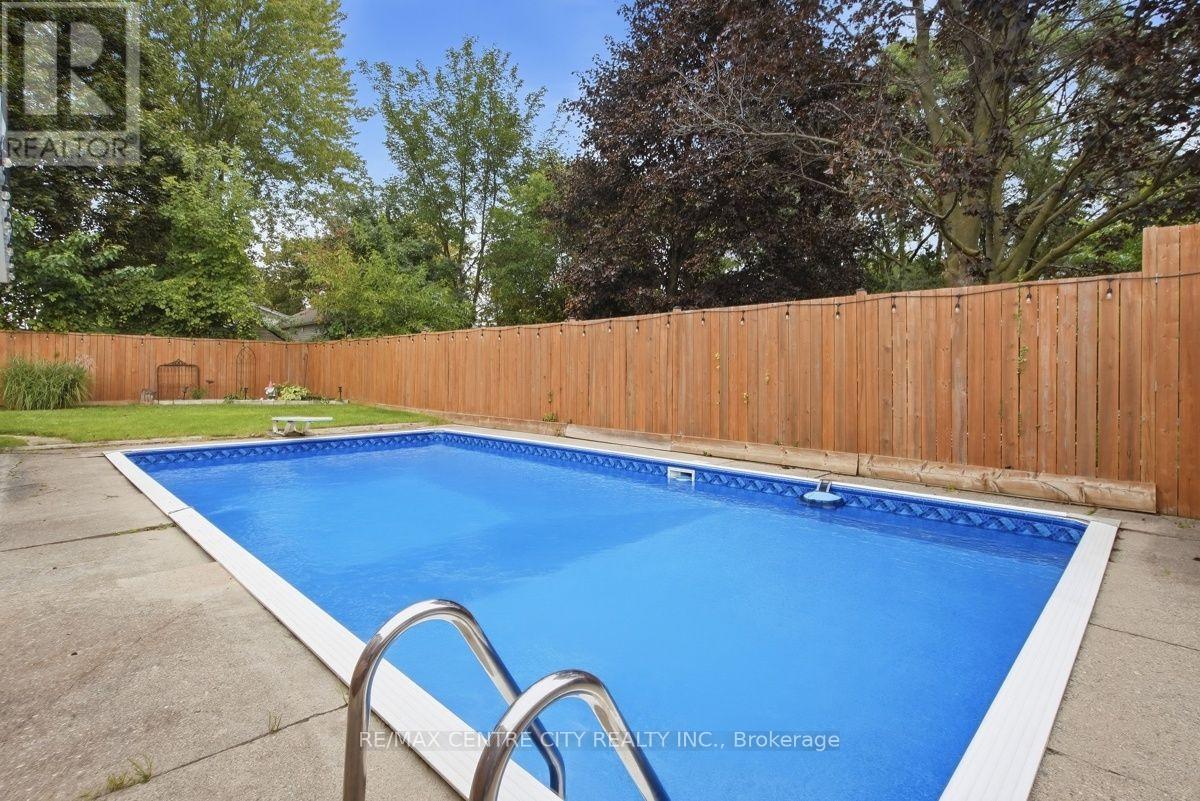 1570 Hansuld Street, London East, Ontario  N5V 1Y5 - Photo 38 - X13797448