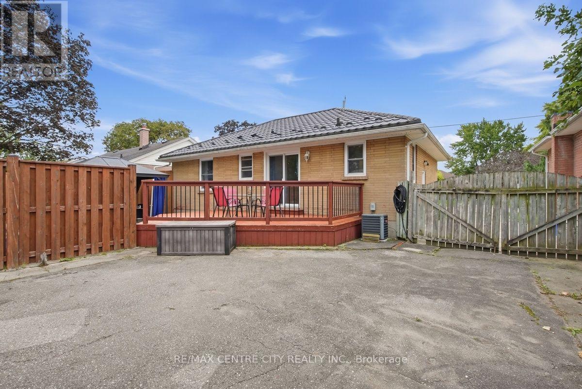 1570 Hansuld Street, London East, Ontario  N5V 1Y5 - Photo 46 - X13797448
