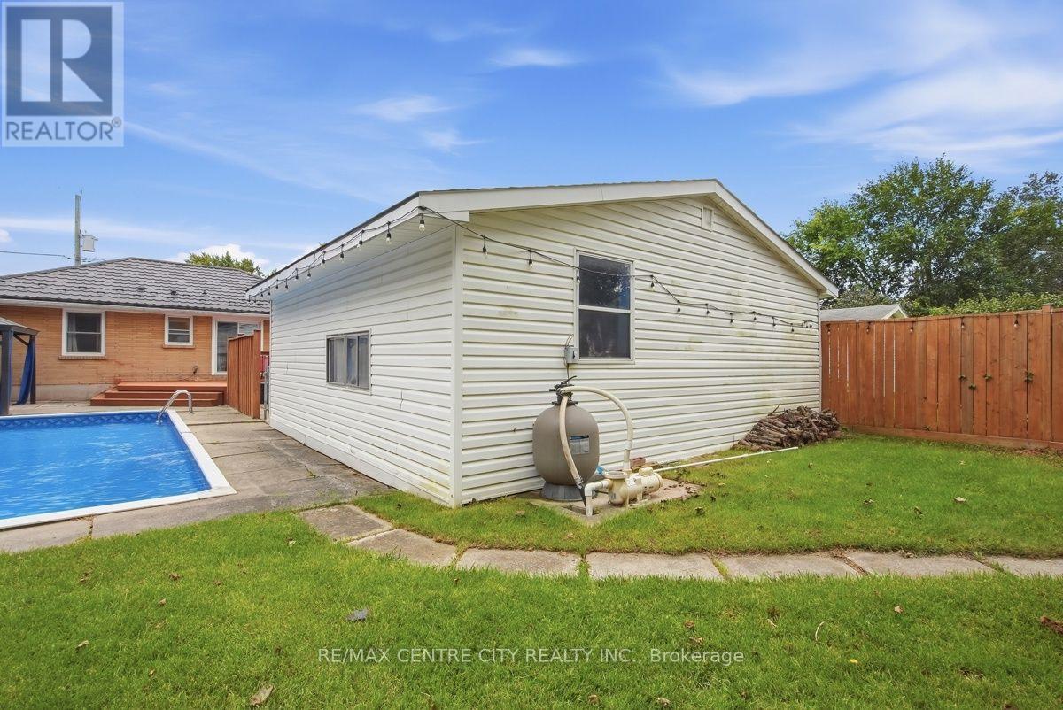 1570 Hansuld Street, London East, Ontario  N5V 1Y5 - Photo 44 - X13797448