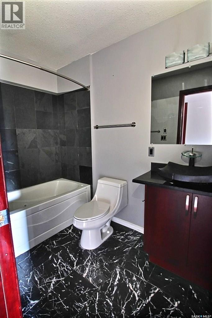 201 10th Street E, Prince Albert, Saskatchewan  S6V 0Y8 - Photo 13 - SK048774