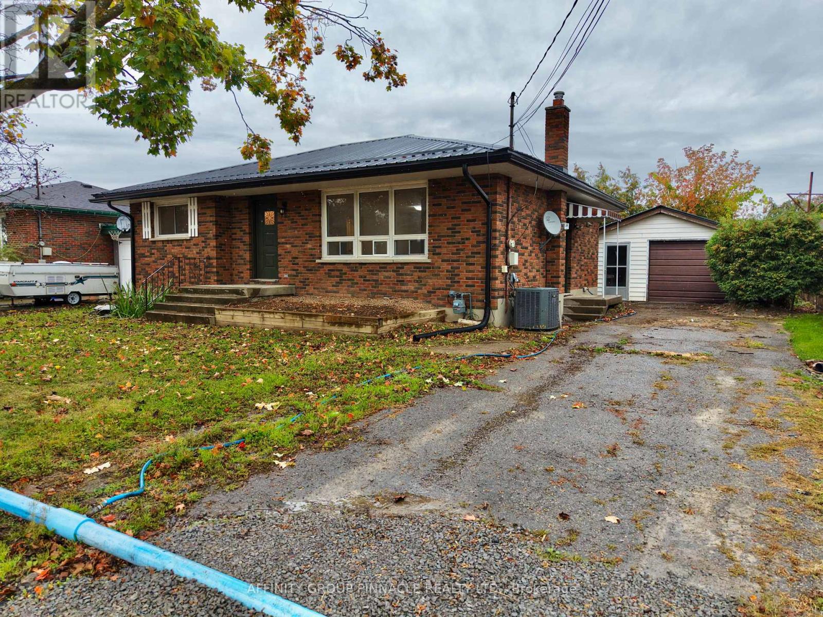92 St Patrick Street, Kawartha Lakes, Ontario  K9V 1R6 - Photo 1 - X13799020