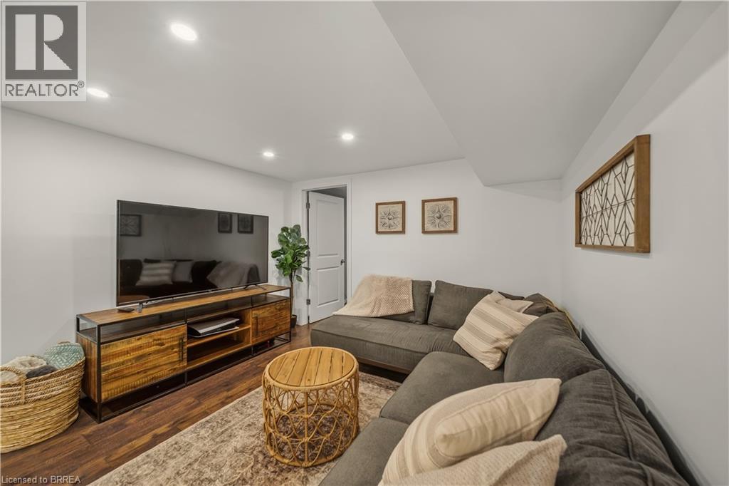 47 Buckingham Street, Brantford, Ontario  N3R 3B2 - Photo 24 - 40864213