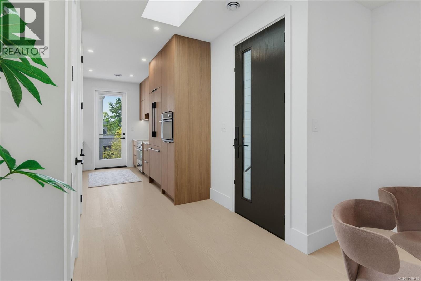 4 1434 Brooke St, Victoria, British Columbia V8S 1M3 - Photo 32 - 1049475