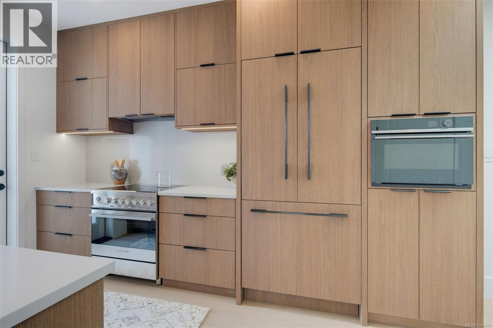 4 1434 Brooke St, Victoria, British Columbia V8S 1M3 - Photo 6 - 1049475