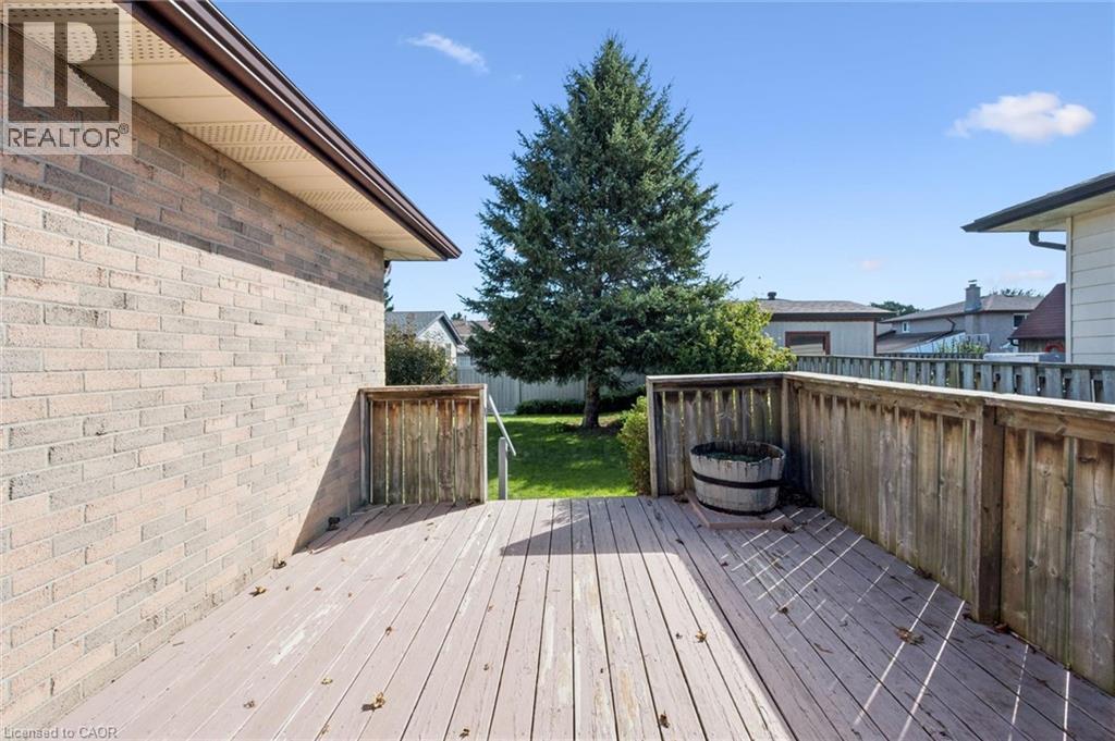 7 Countryside Crescent, Kitchener, Ontario  N2E 2S8 - Photo 33 - 40863268