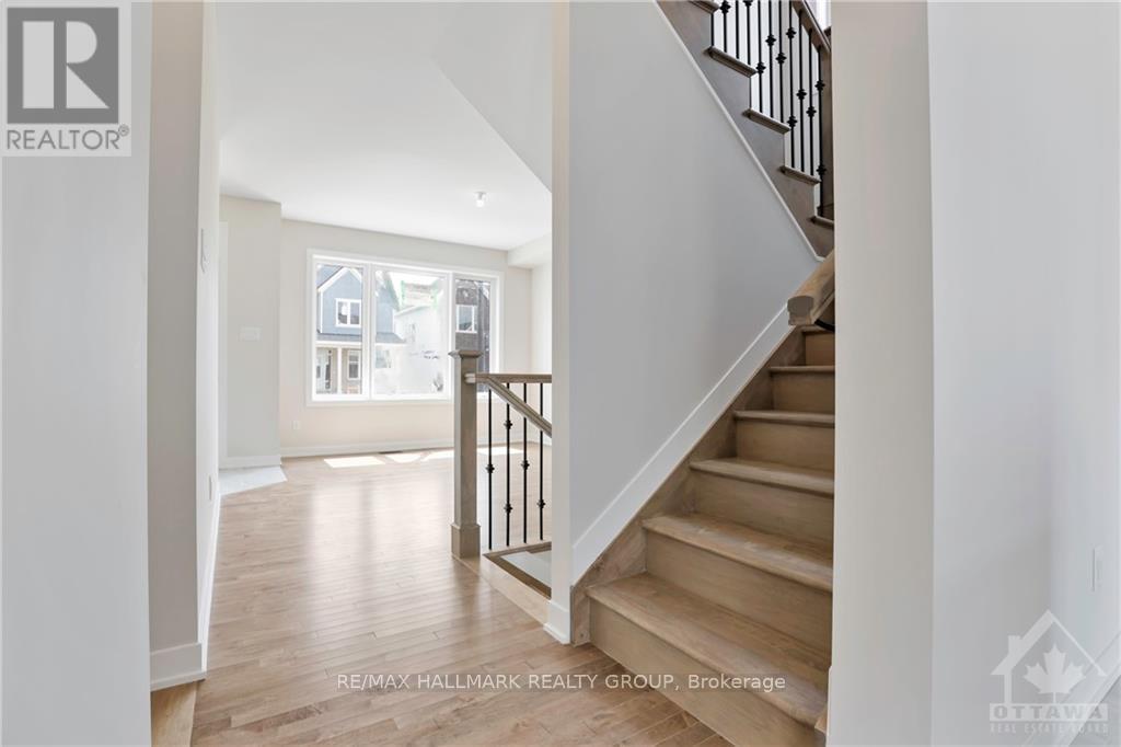 3061 Travertine Way, Ottawa, Ontario  K2J 6W6 - Photo 12 - X13799008