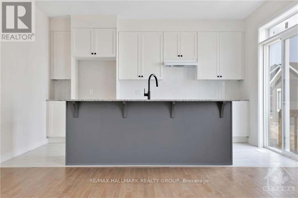 3061 Travertine Way, Ottawa, Ontario  K2J 6W6 - Photo 7 - X13799008