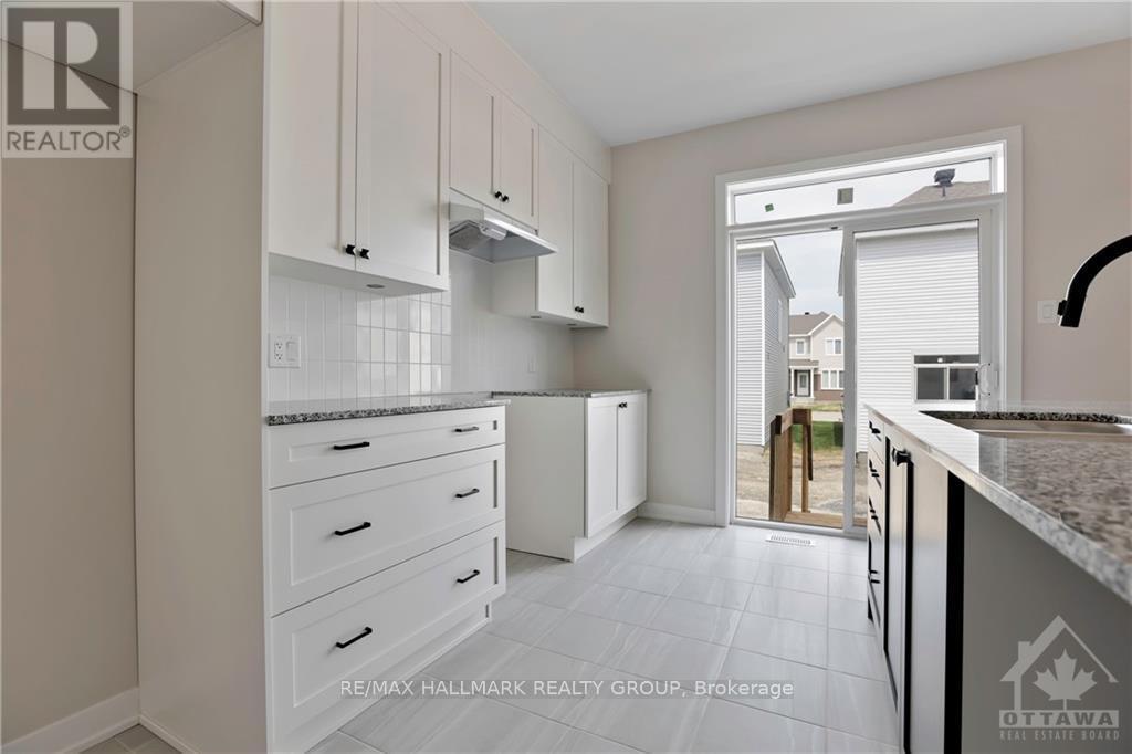 3061 Travertine Way, Ottawa, Ontario  K2J 6W6 - Photo 8 - X13799008