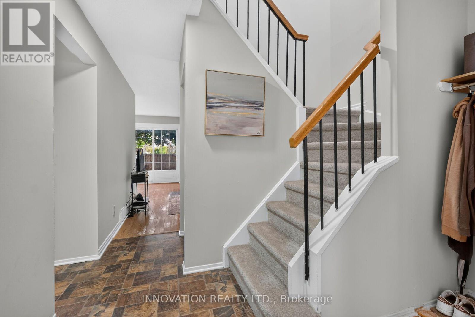 6429 Timothy Court, Ottawa, Ontario  K1C 3E5 - Photo 4 - X13799076