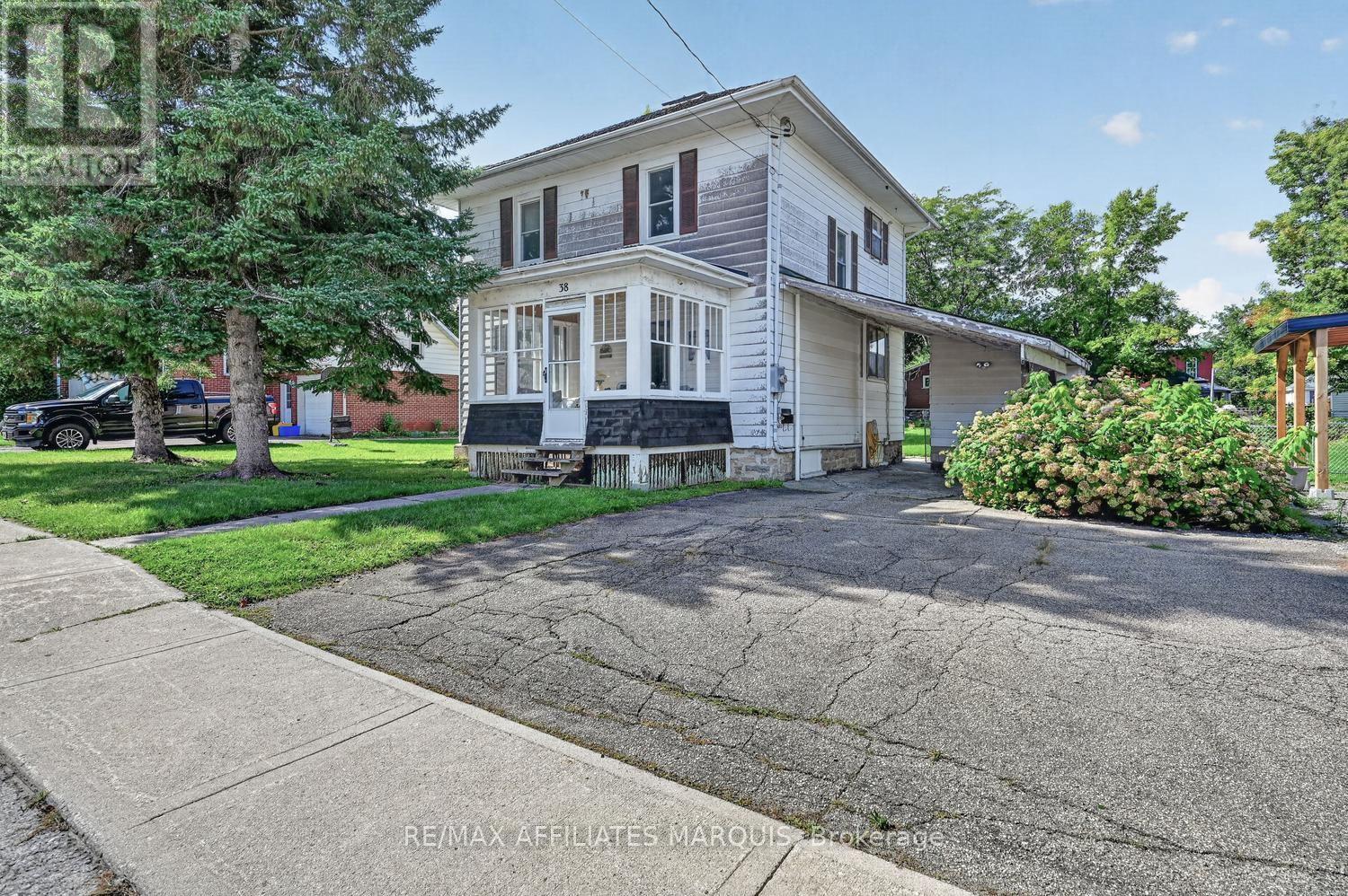 38 Abel Street, Smiths Falls, Ontario  K7A 4M1 - Photo 2 - X13799284