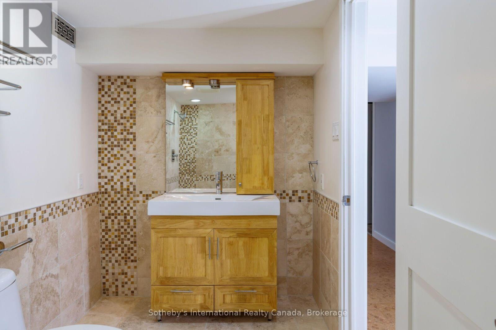 1318 Ario Road, Oakville, Ontario  L6J 2S4 - Photo 43 - W13799014