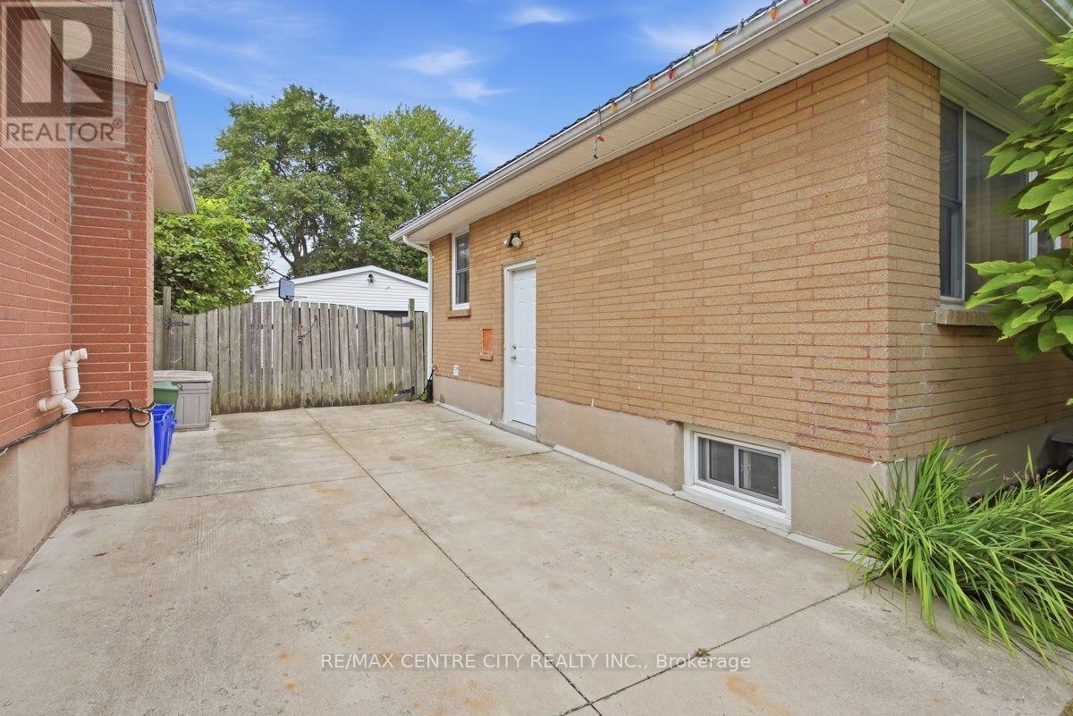 1570 Hansuld Street, London East, Ontario  N5V 1Y5 - Photo 6 - X13797448