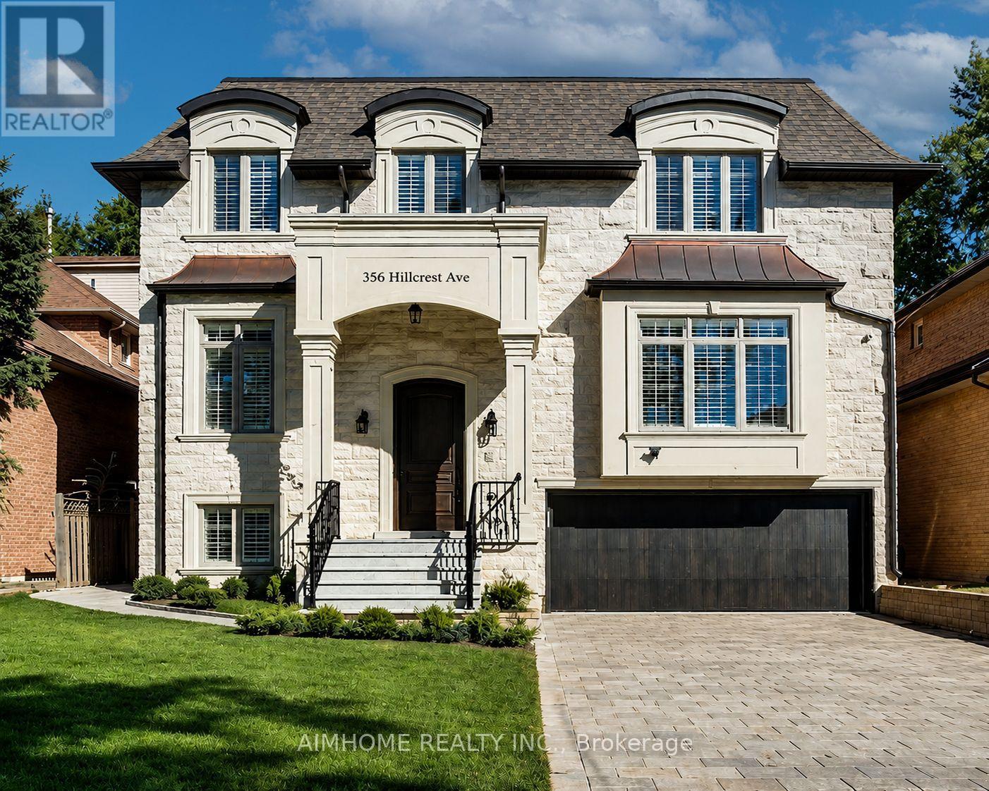 356 HILLCREST AVENUE, Toronto, Ontario