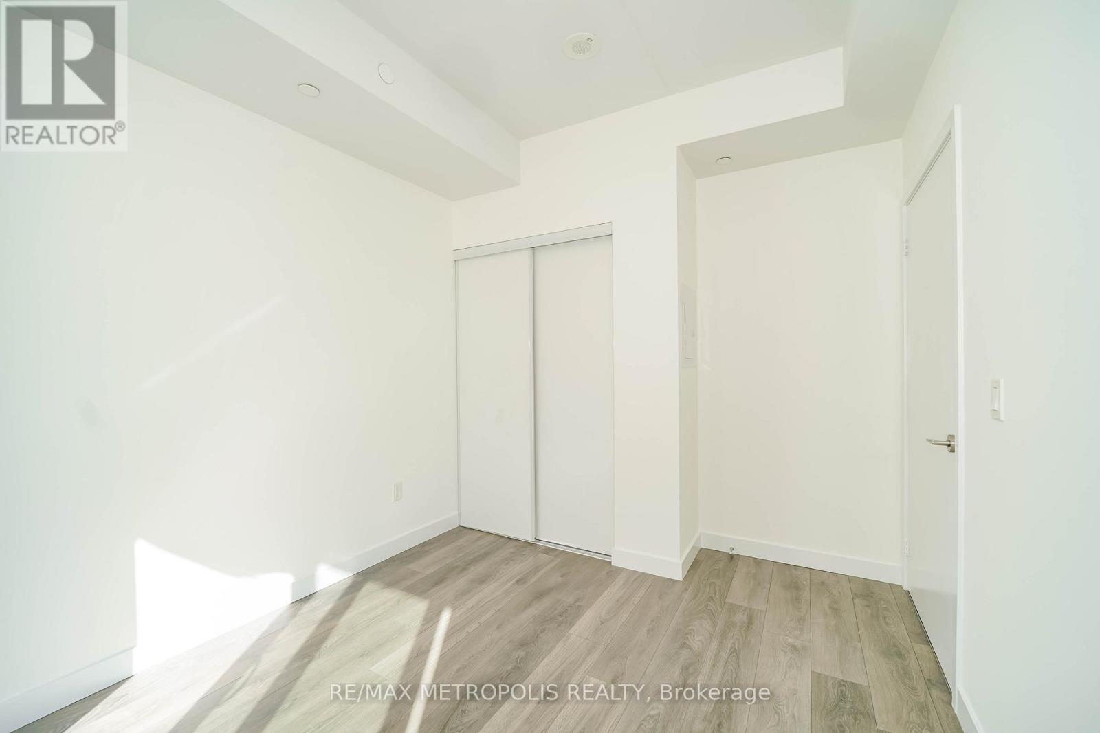 1504 - 8 Eglinton Avenue E, Toronto, Ontario  M4P 0C1 - Photo 25 - C13799178
