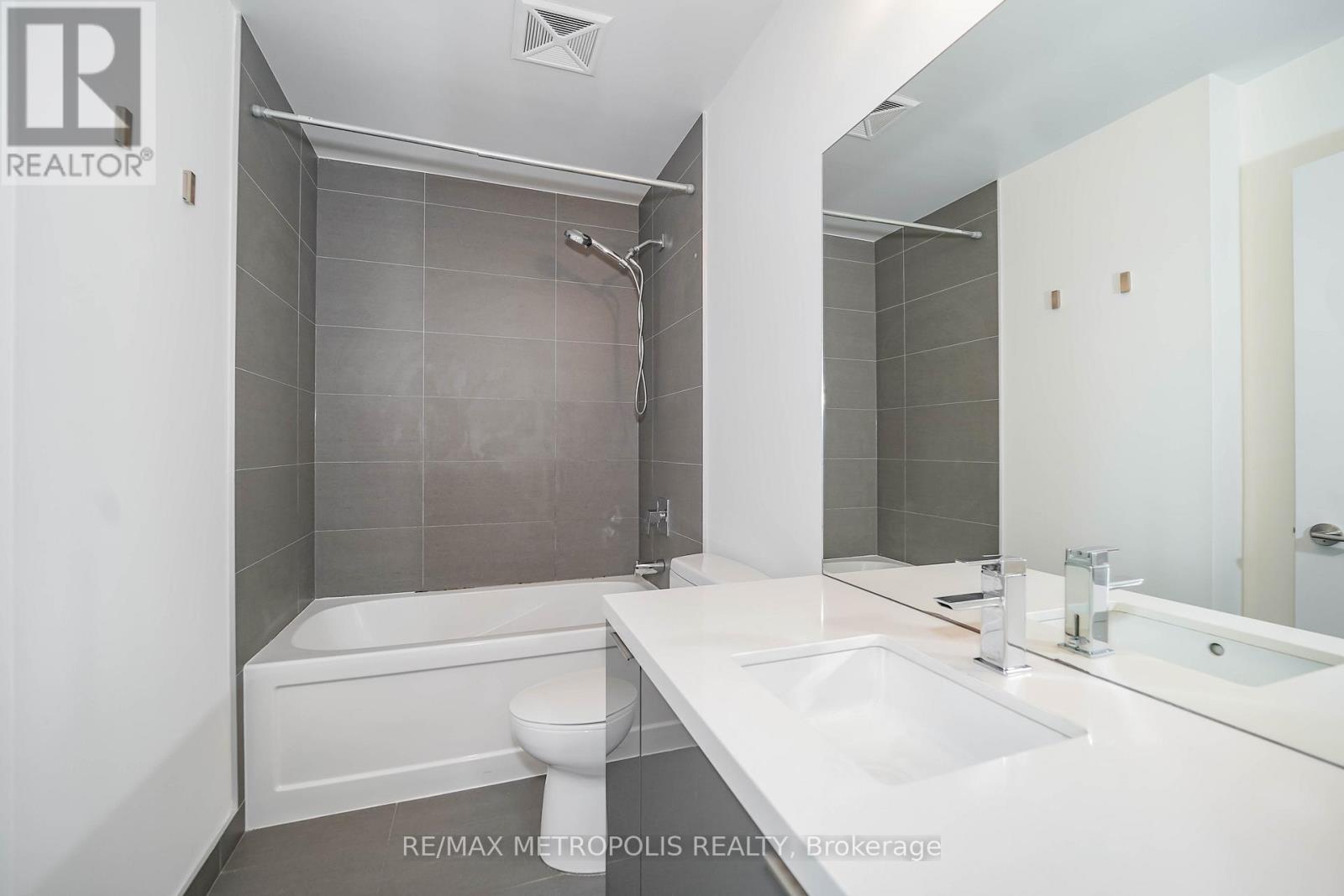 1504 - 8 Eglinton Avenue E, Toronto, Ontario  M4P 0C1 - Photo 26 - C13799178