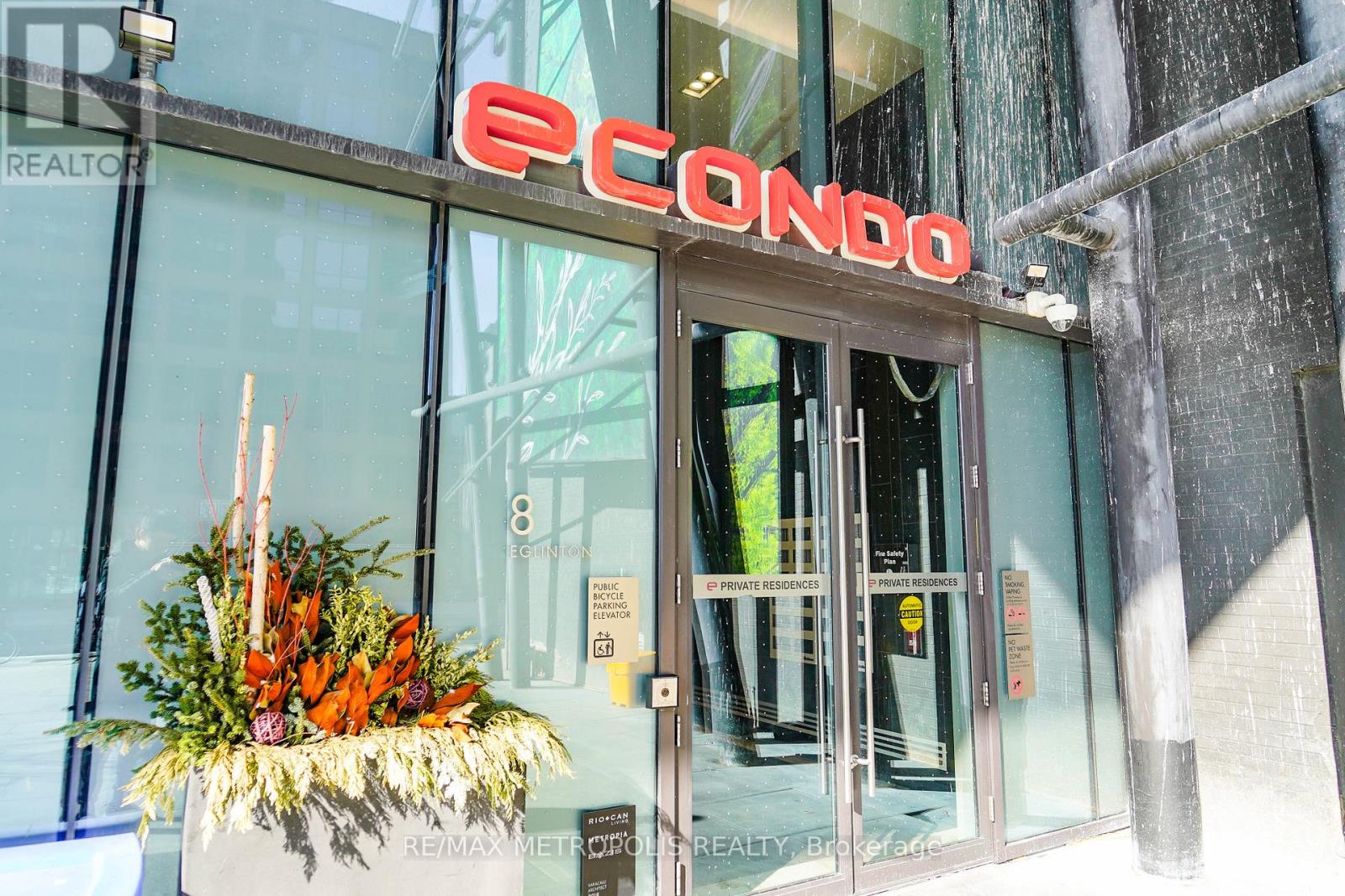 1504 - 8 Eglinton Avenue E, Toronto, Ontario  M4P 0C1 - Photo 3 - C13799178