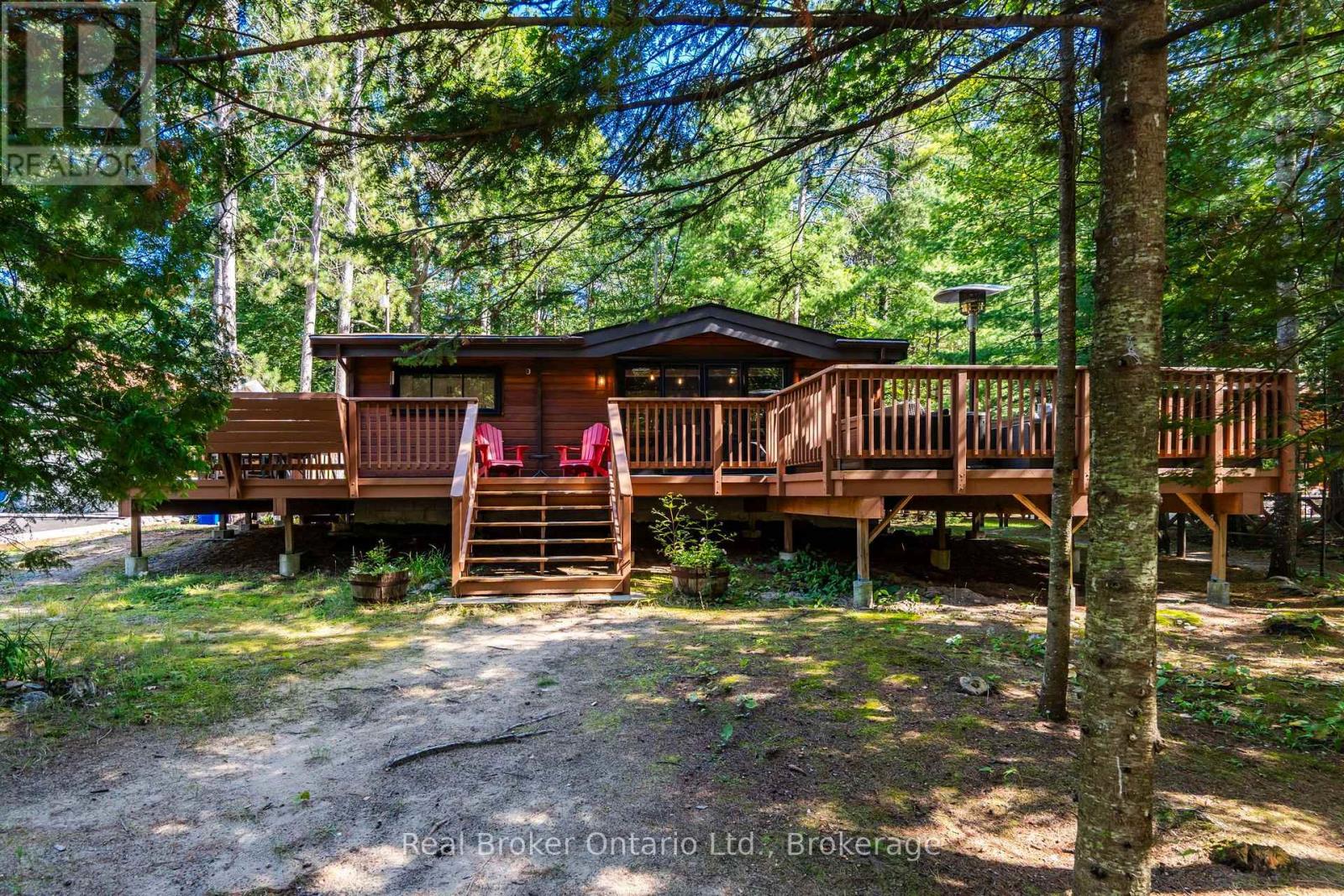 121 Lefaive Road, Tiny, Ontario L0L 2J0 - Photo 3 - S13799086