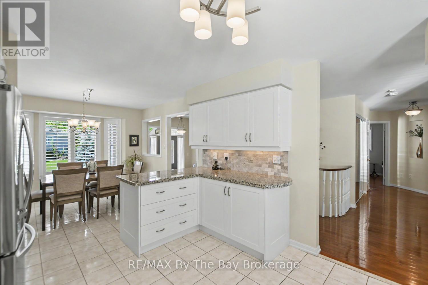17 Marlwood Avenue, Wasaga Beach, Ontario  L9Z 1S9 - Photo 14 - S13799236