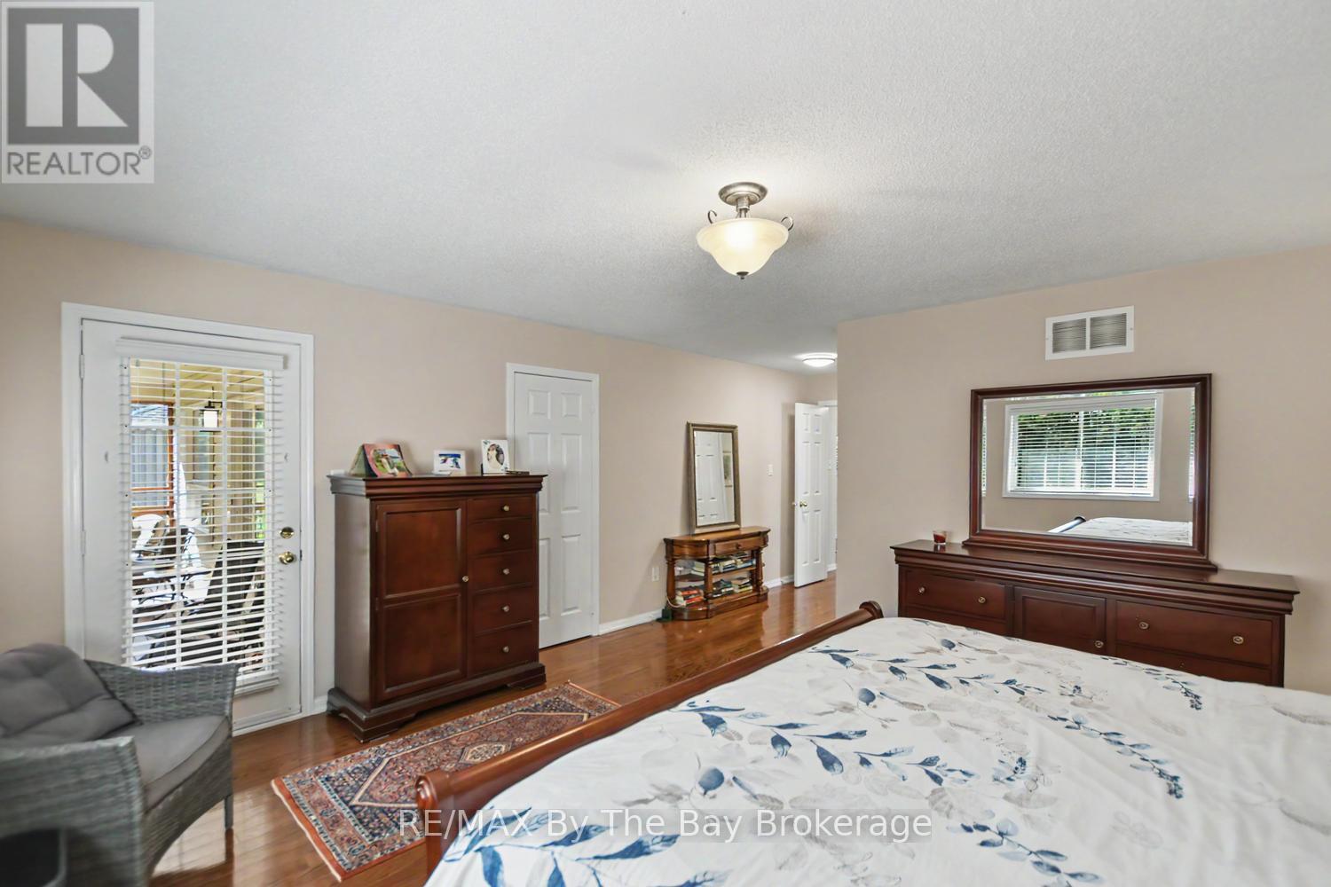 17 Marlwood Avenue, Wasaga Beach, Ontario  L9Z 1S9 - Photo 20 - S13799236