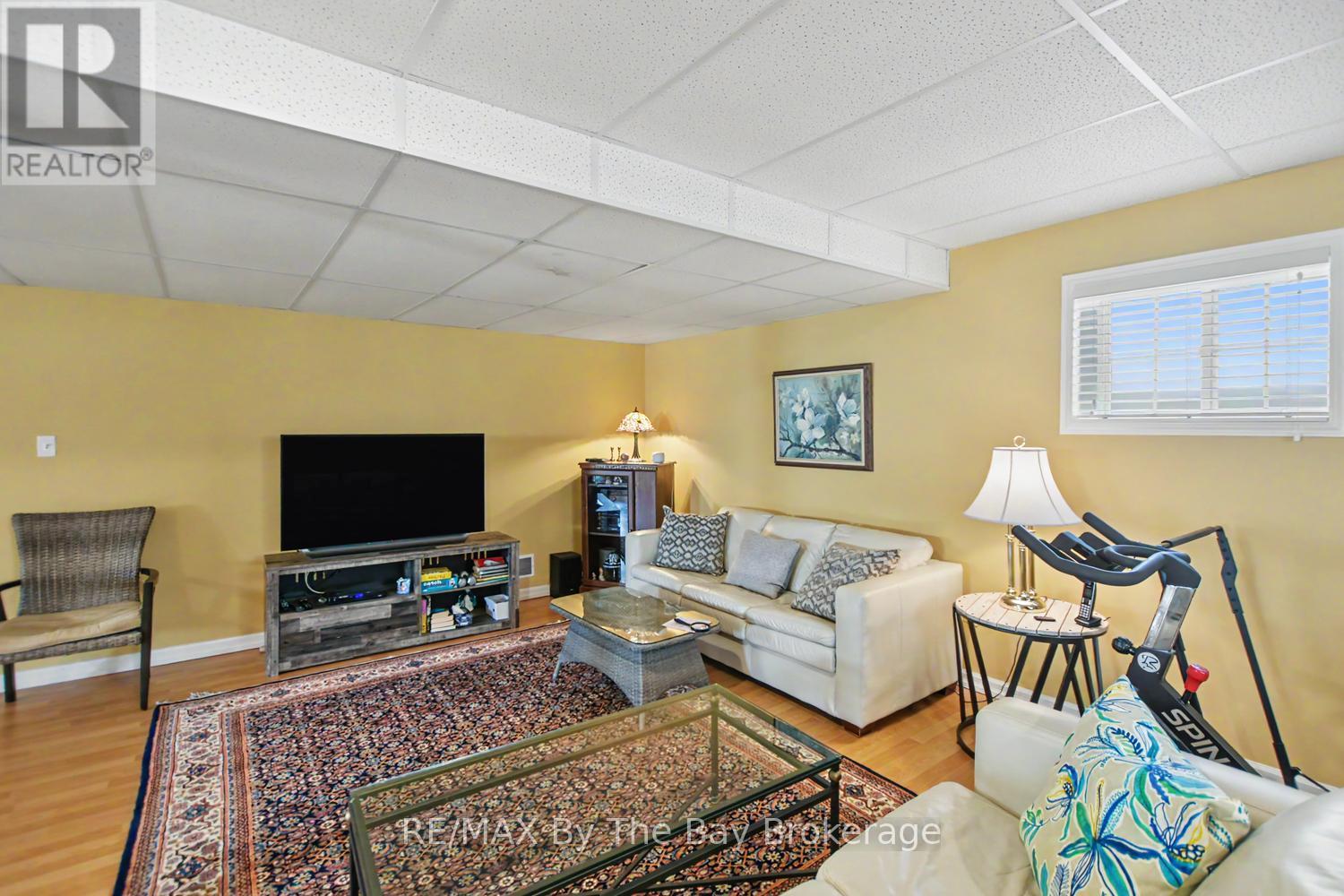17 Marlwood Avenue, Wasaga Beach, Ontario  L9Z 1S9 - Photo 26 - S13799236