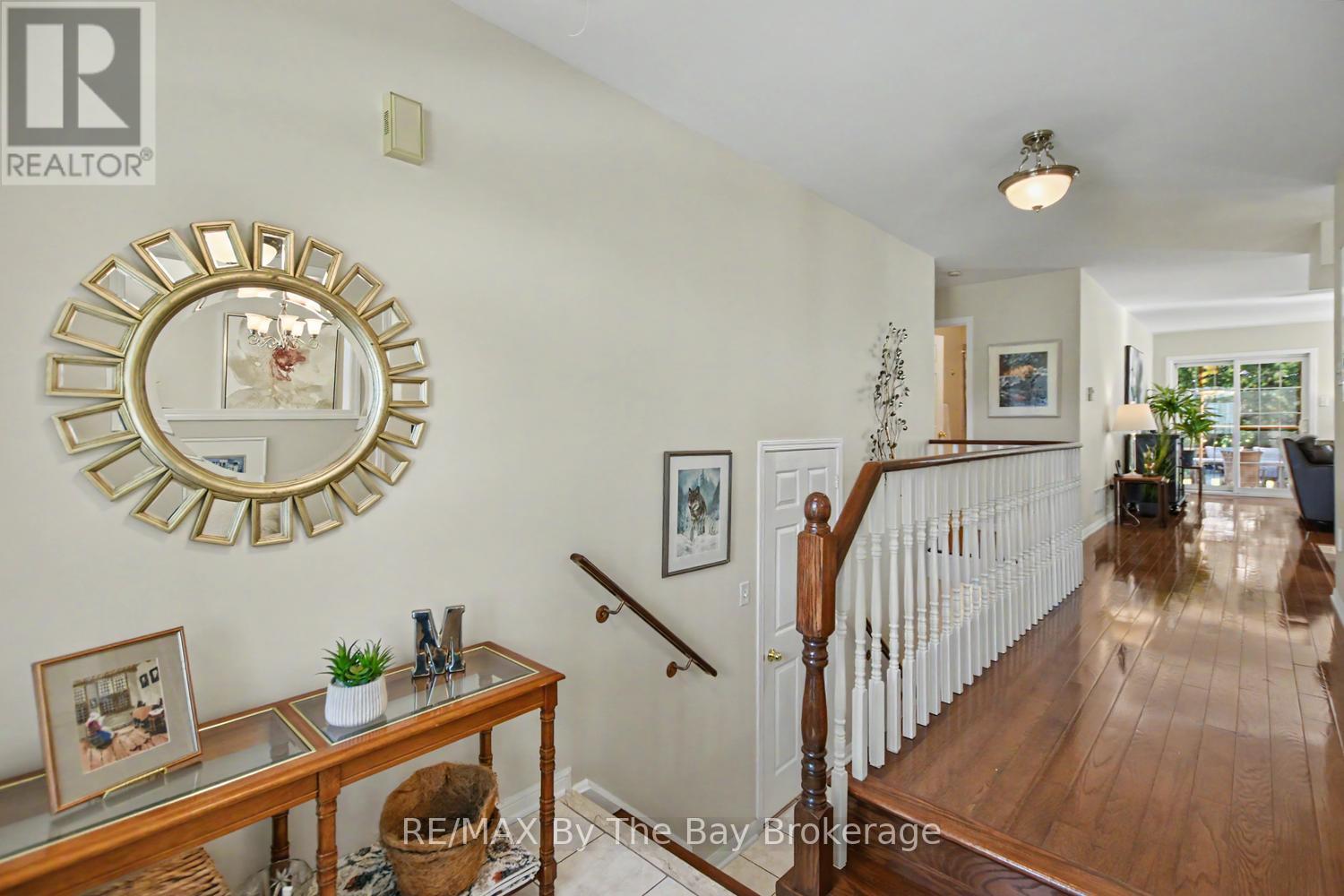 17 Marlwood Avenue, Wasaga Beach, Ontario  L9Z 1S9 - Photo 6 - S13799236