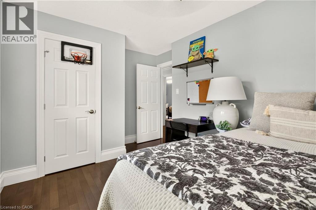 667 Sandcherry Drive, Burlington, Ontario  L7T 4L4 - Photo 29 - 40864392
