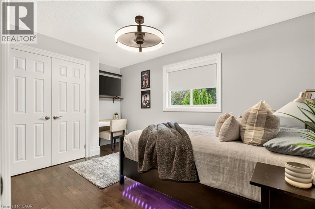 667 Sandcherry Drive, Burlington, Ontario  L7T 4L4 - Photo 33 - 40864392