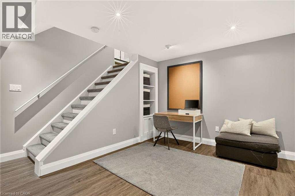 667 Sandcherry Drive, Burlington, Ontario  L7T 4L4 - Photo 41 - 40864392