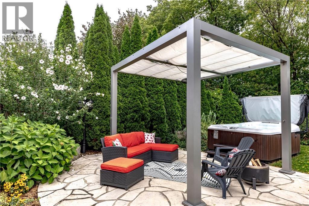 667 Sandcherry Drive, Burlington, Ontario  L7T 4L4 - Photo 44 - 40864392