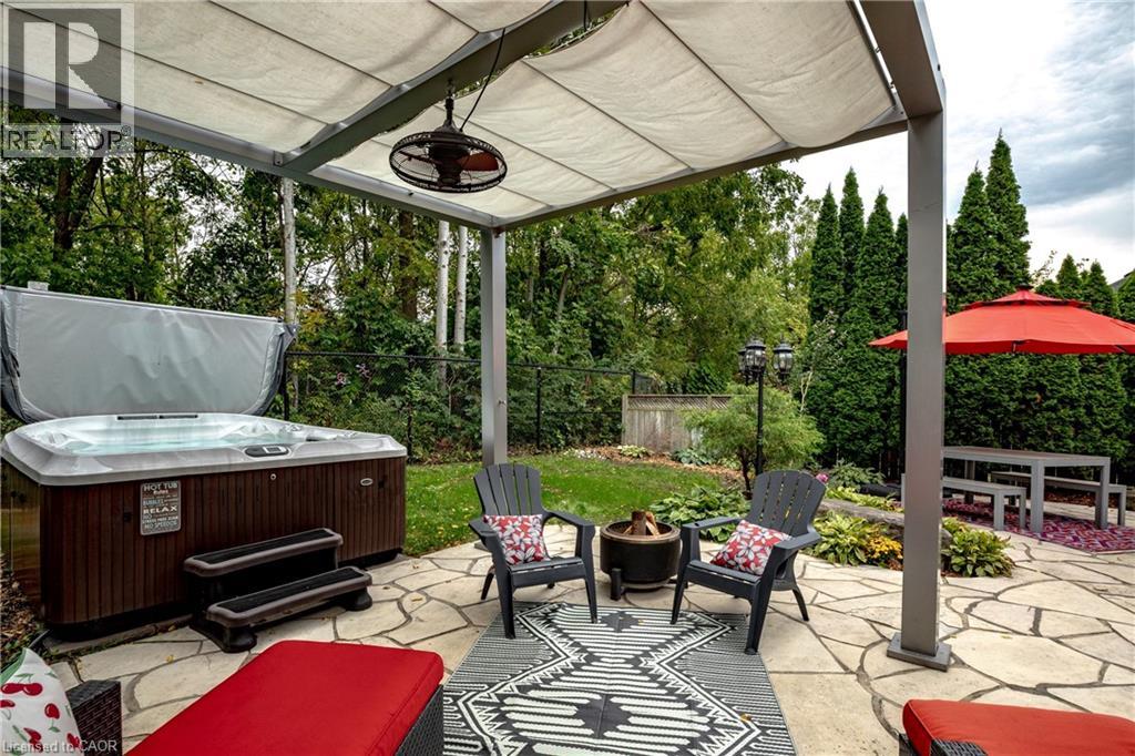 667 Sandcherry Drive, Burlington, Ontario  L7T 4L4 - Photo 45 - 40864392