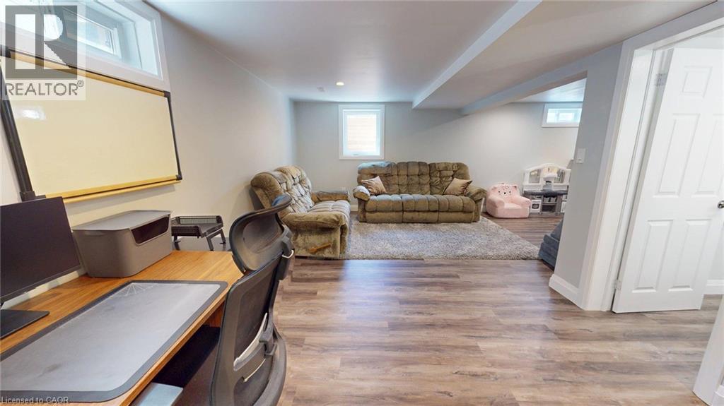 18 Larkspur Lane, Paris, Ontario  N3L 3P1 - Photo 15 - 40860807