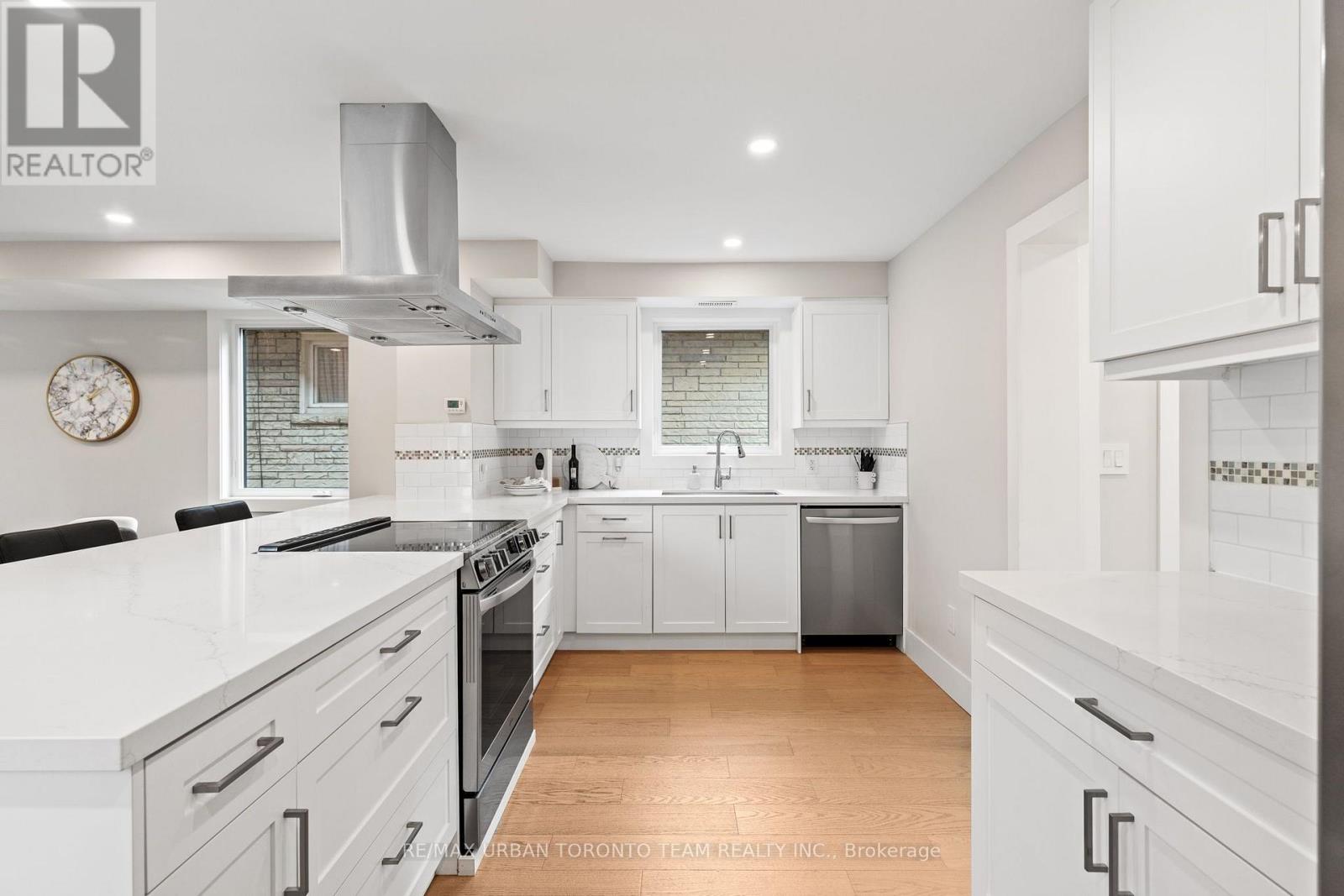 3517 St Clair Avenue E, Toronto, Ontario  M1K 1L4 - Photo 13 - E13799098