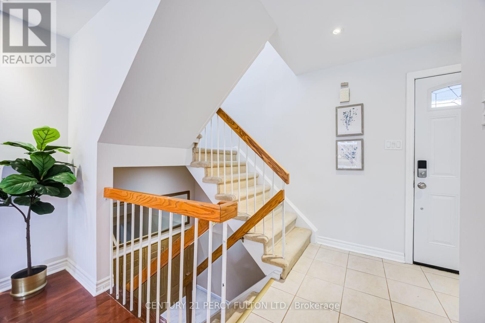 608 Beckworth Square, Pickering, Ontario  L1V 3X4 - Photo 18 - E13799146