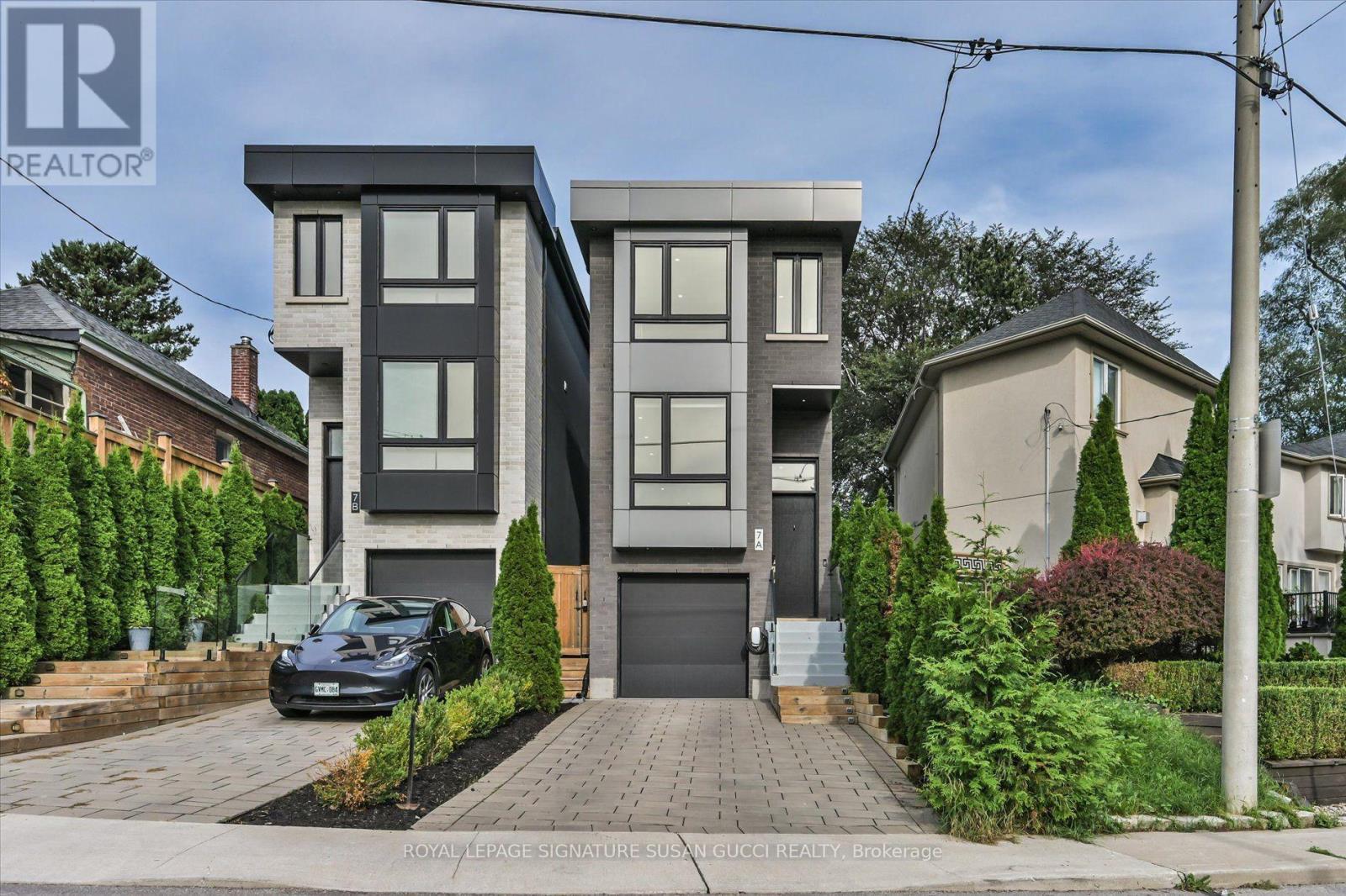 7A EVERETT CRESCENT, Toronto, Ontario