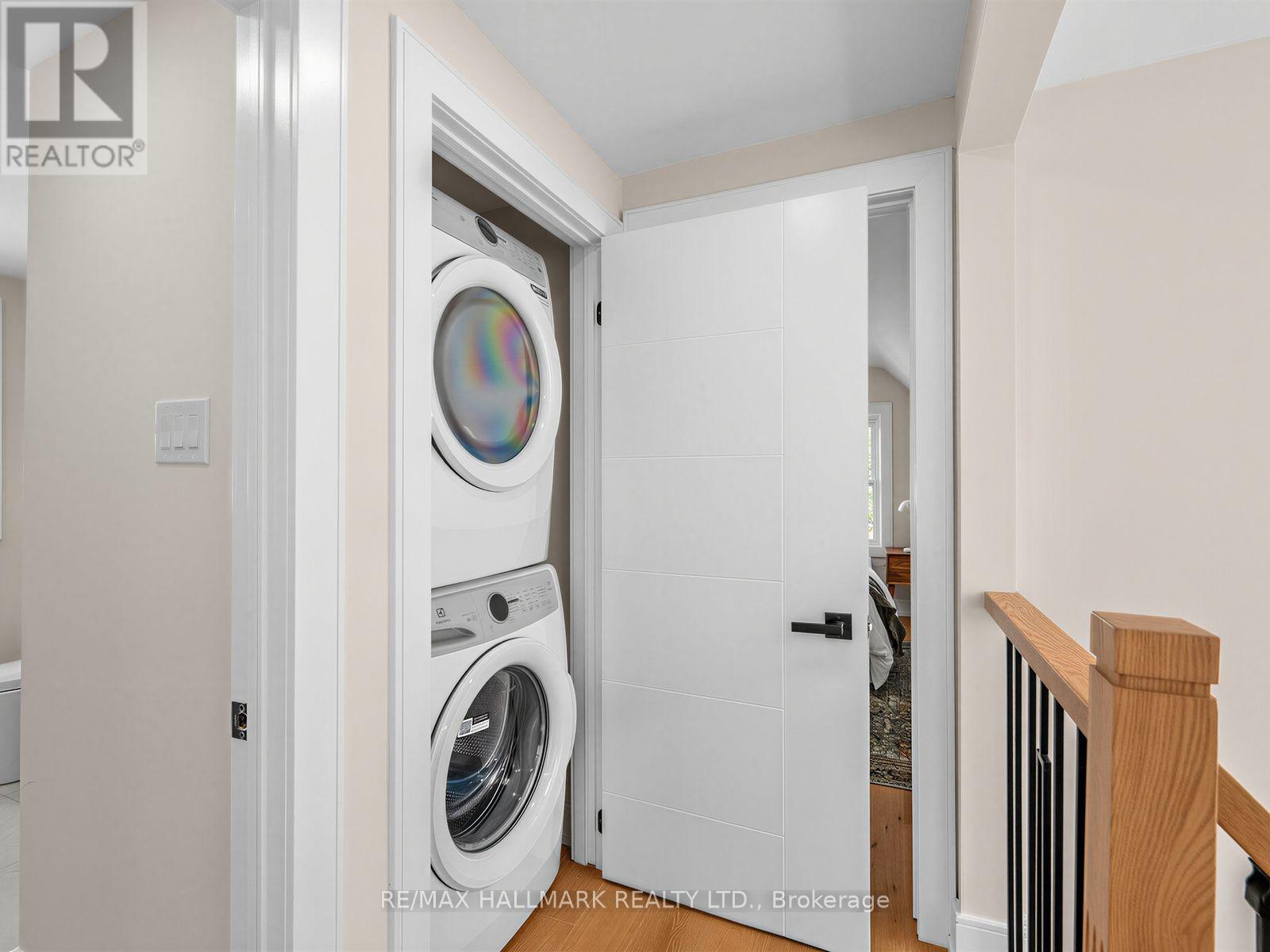 109 Glencrest Boulevard, Toronto, Ontario  M4B 1L9 - Photo 27 - E13799220