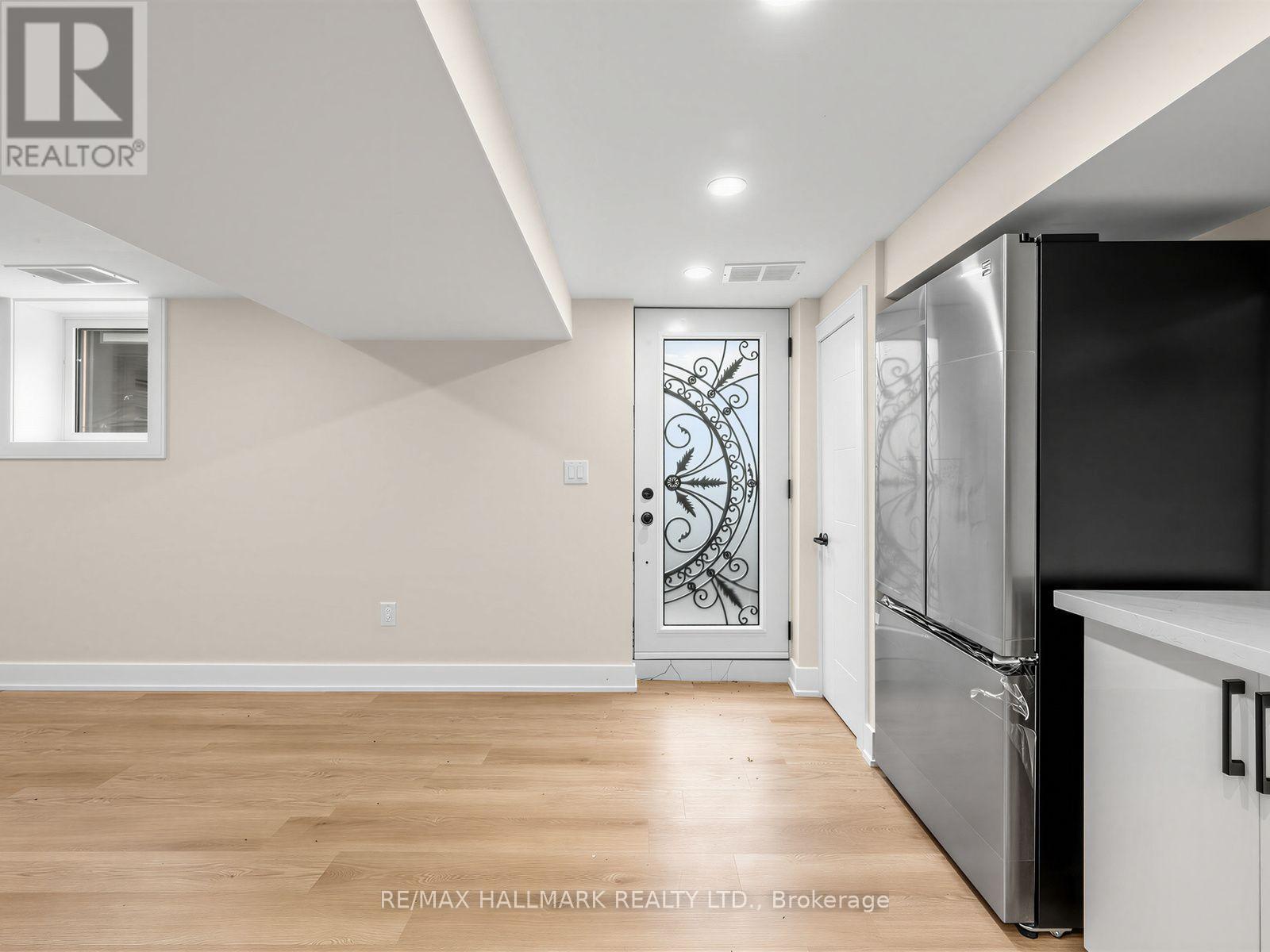 109 Glencrest Boulevard, Toronto, Ontario  M4B 1L9 - Photo 31 - E13799220