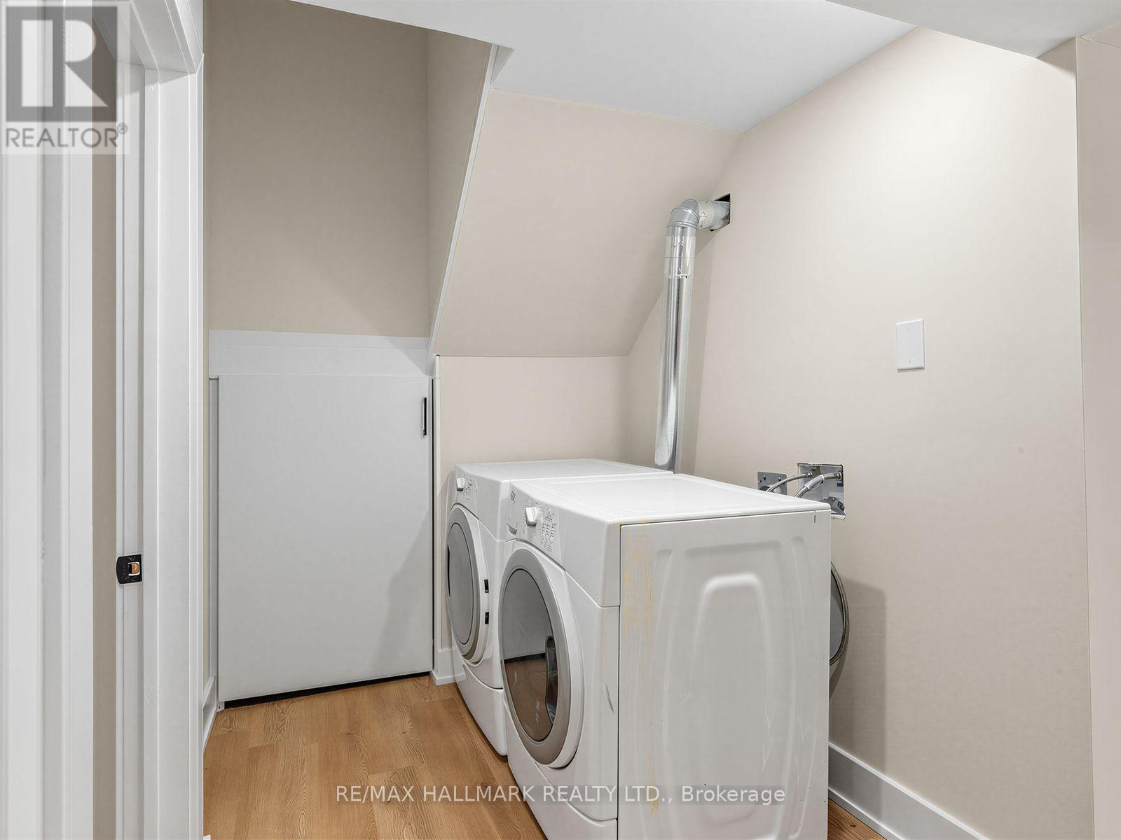 109 Glencrest Boulevard, Toronto, Ontario  M4B 1L9 - Photo 40 - E13799220