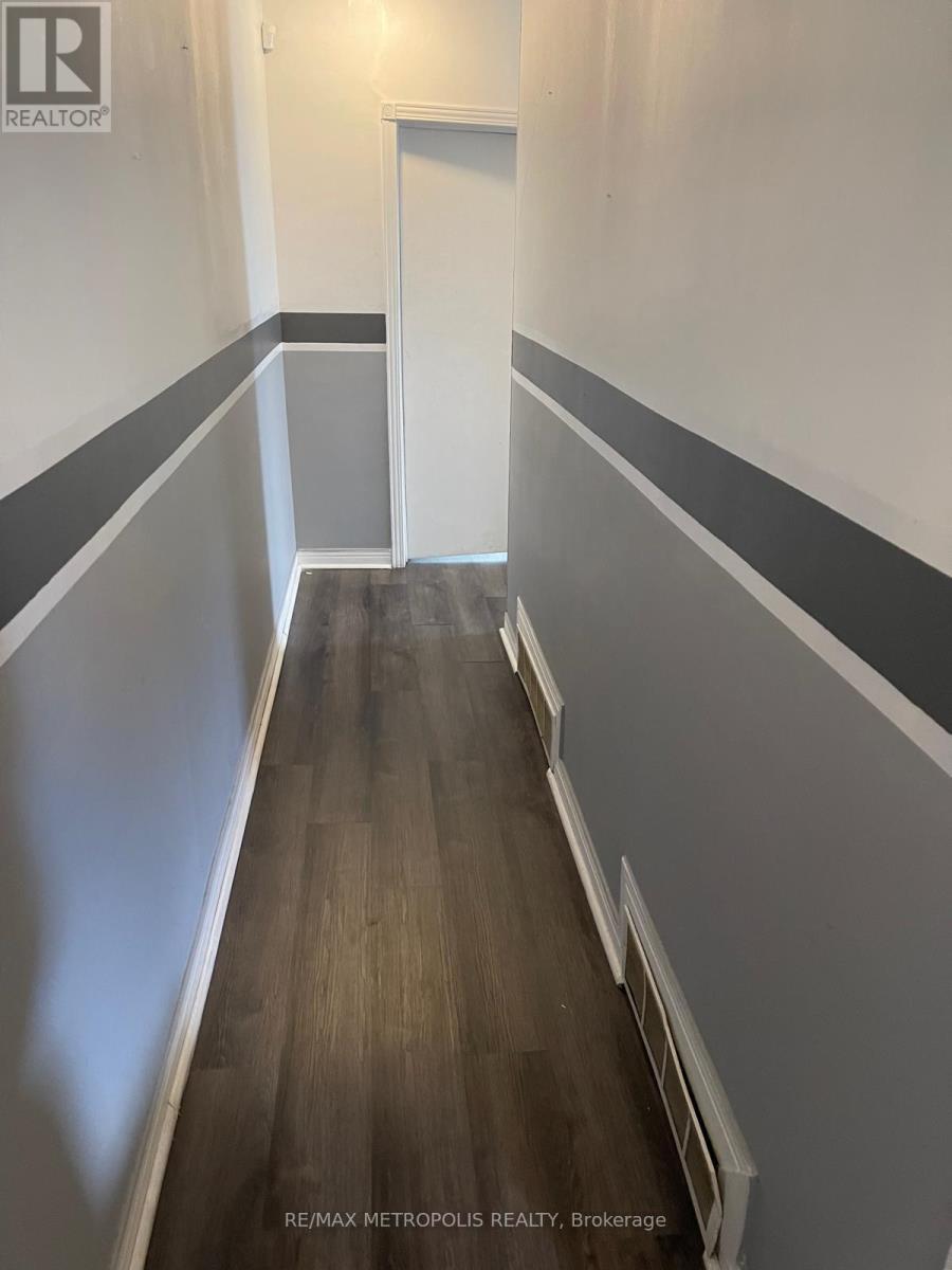 Upper - 99 Overture Road, Toronto, Ontario  M1E 2W3 - Photo 10 - E13799268