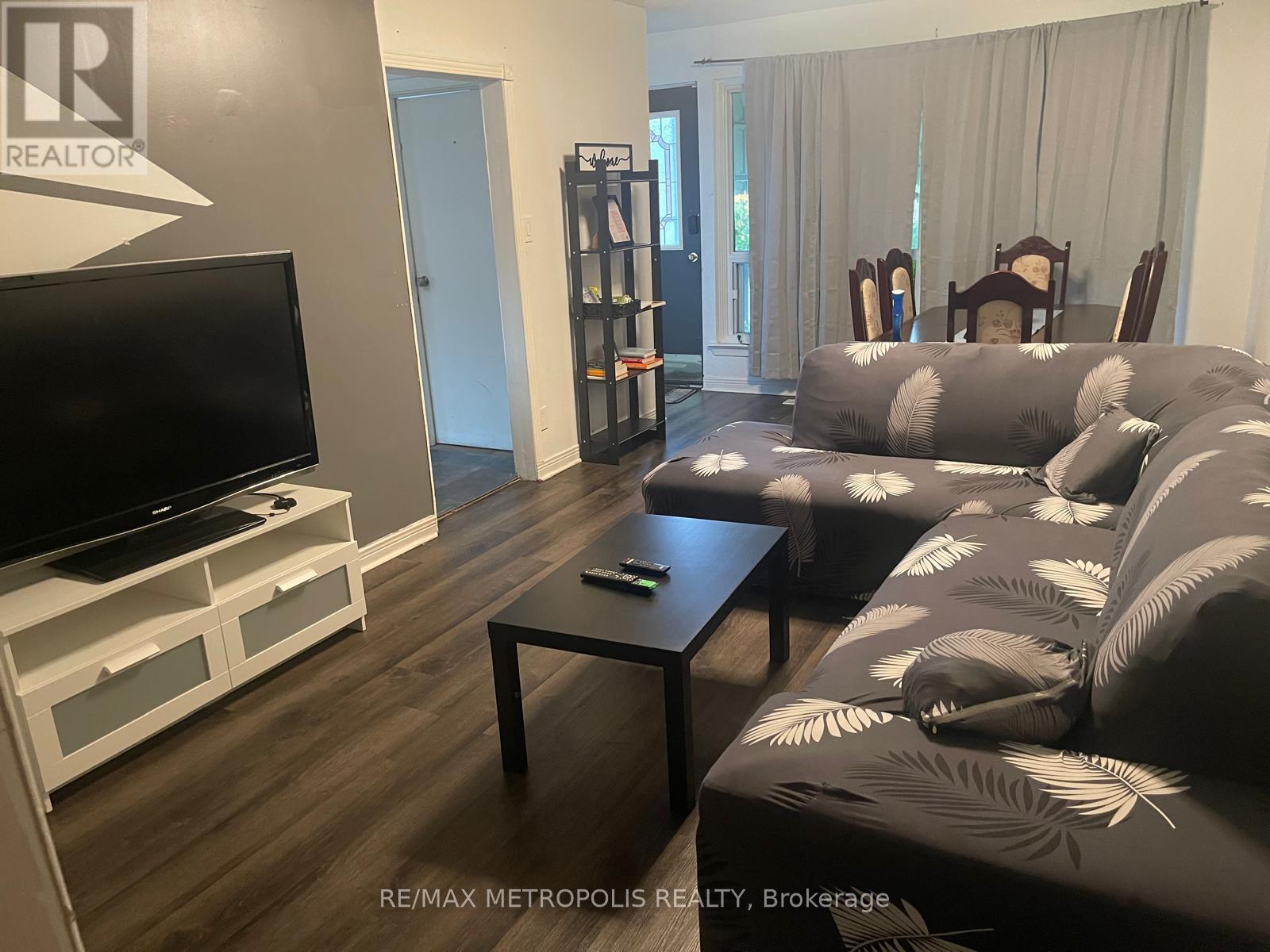 Upper - 99 Overture Road, Toronto, Ontario  M1E 2W3 - Photo 17 - E13799268