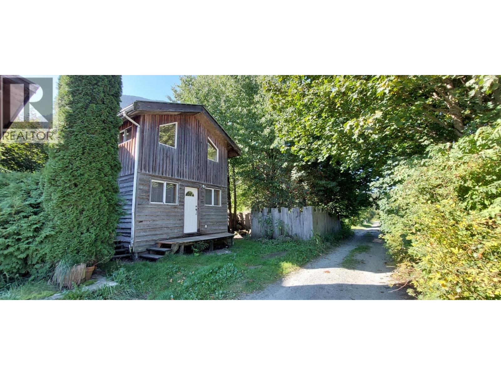 616 Cliff Street, Bella Coola, British Columbia  V0T 1C0 - Photo 15 - R3166835