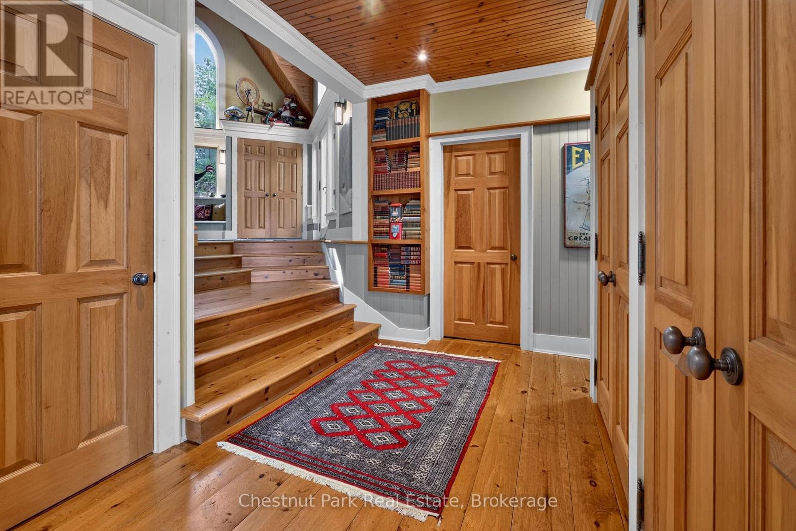 1018 Pine Ridge Road, Muskoka Lakes, Ontario  P0C 1A0 - Photo 5 - X13799006