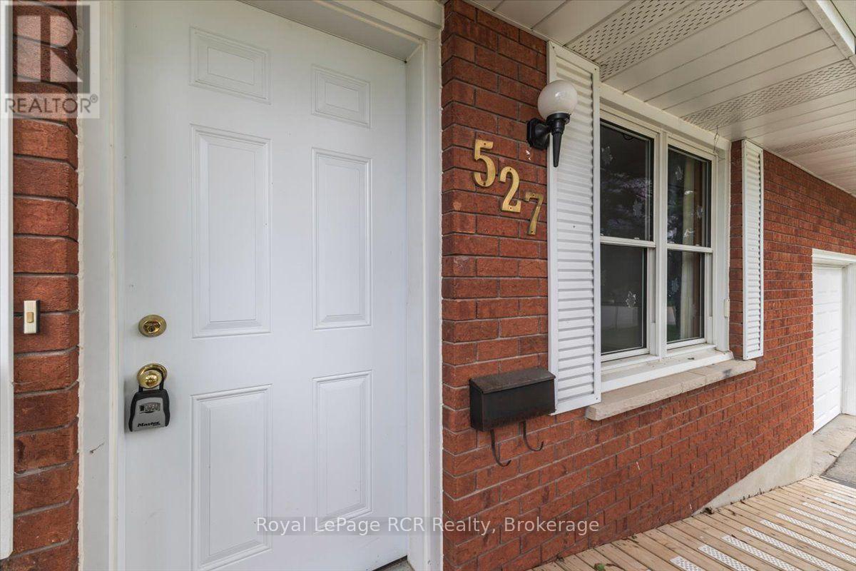 527 2nd A Street, Hanover, Ontario  N4N 3P6 - Photo 4 - X13799090